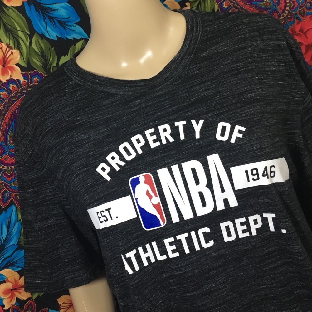 MEN'S NBA SHIRT CASUAL TSHIRT LARGE TOP BASKETBALL